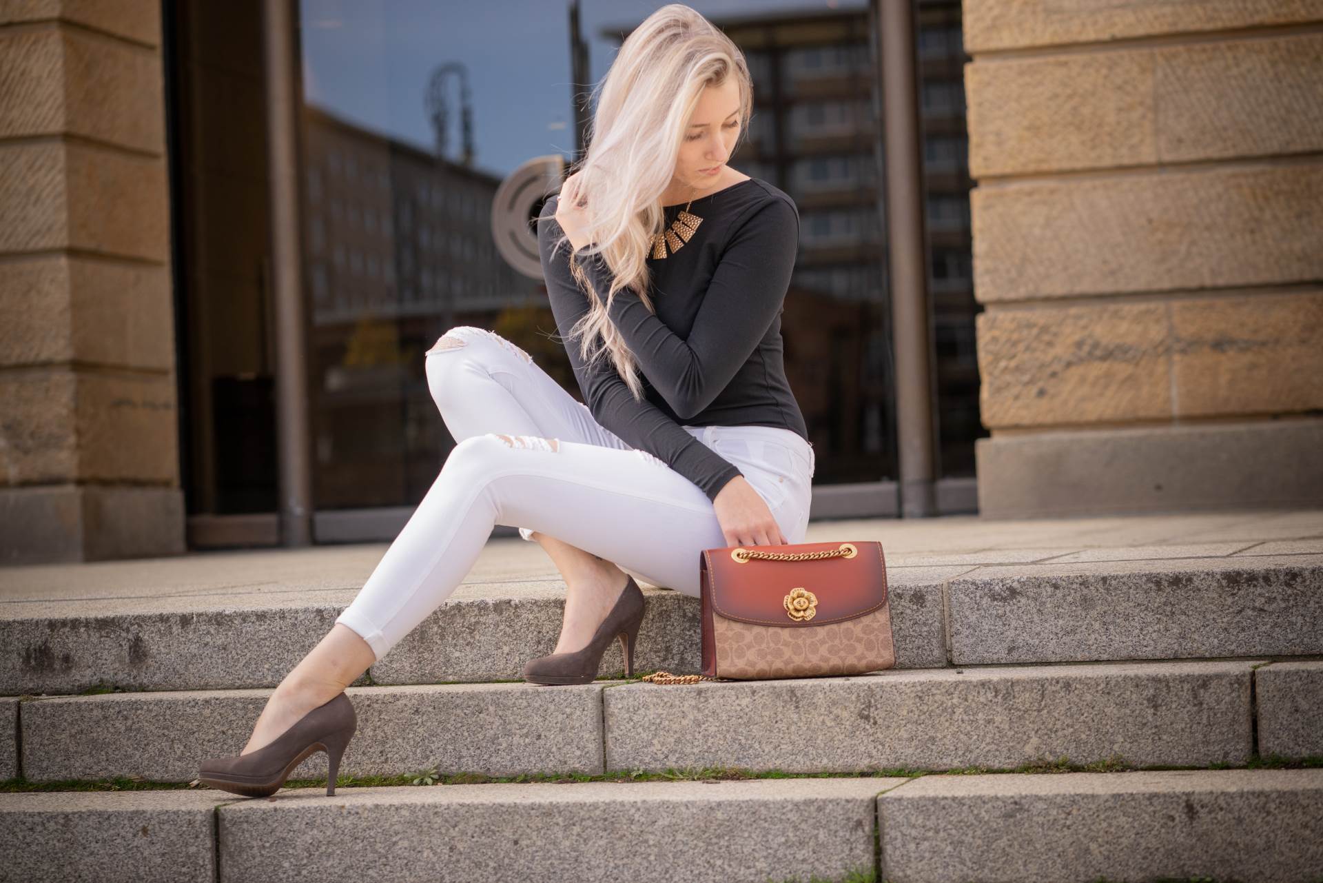 Coach Tasche weiße Hose